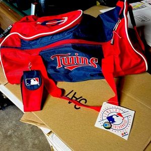 Brand new twins duffel bag with tags still on